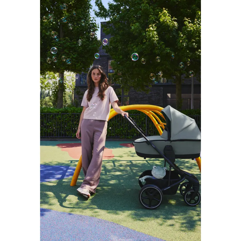 EASYWALKER Kočárek kombinovaný Harvey⁵ 2v1 LITE RWS + CYBEX Aton B2 i-Size + základna